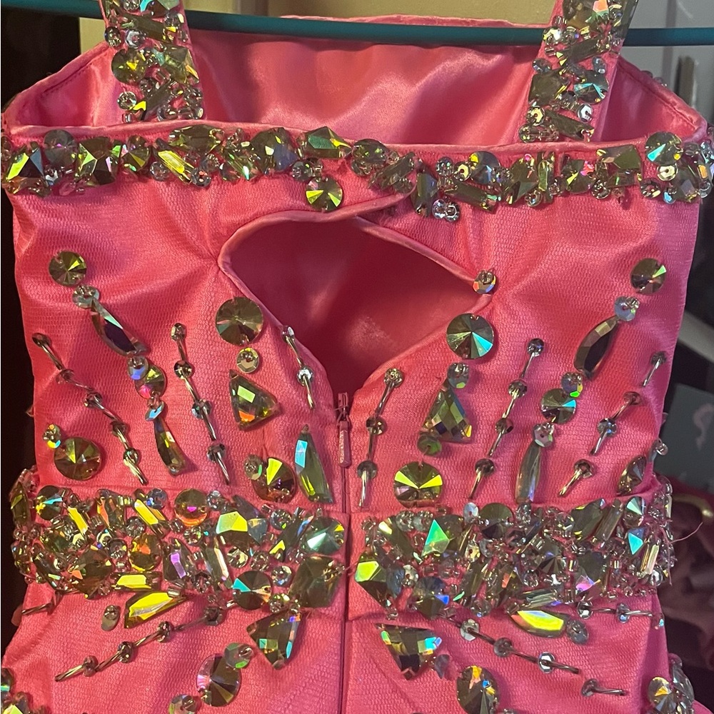 Beautiful Rachael Allen Little Angels Pageant Dress. - Picture 4 of 6